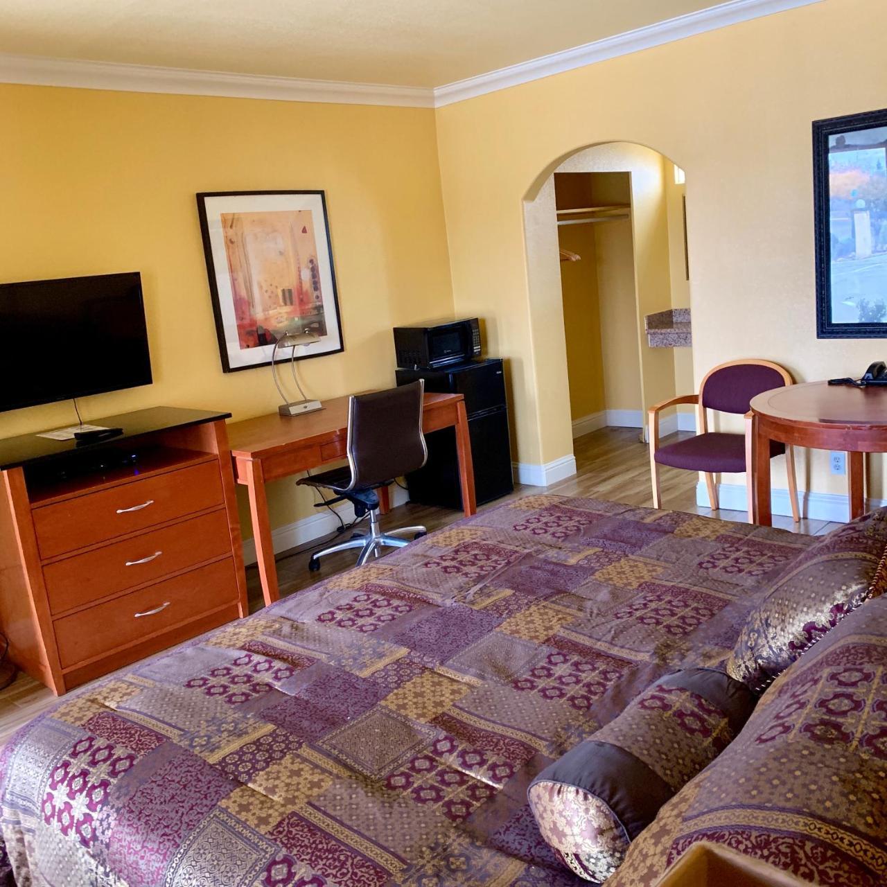 Town & Country Motel Livingston Dış mekan fotoğraf